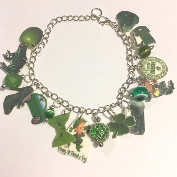- Saint Patrick’s where’s your green Charm Bracelet - Picture 1 of 1